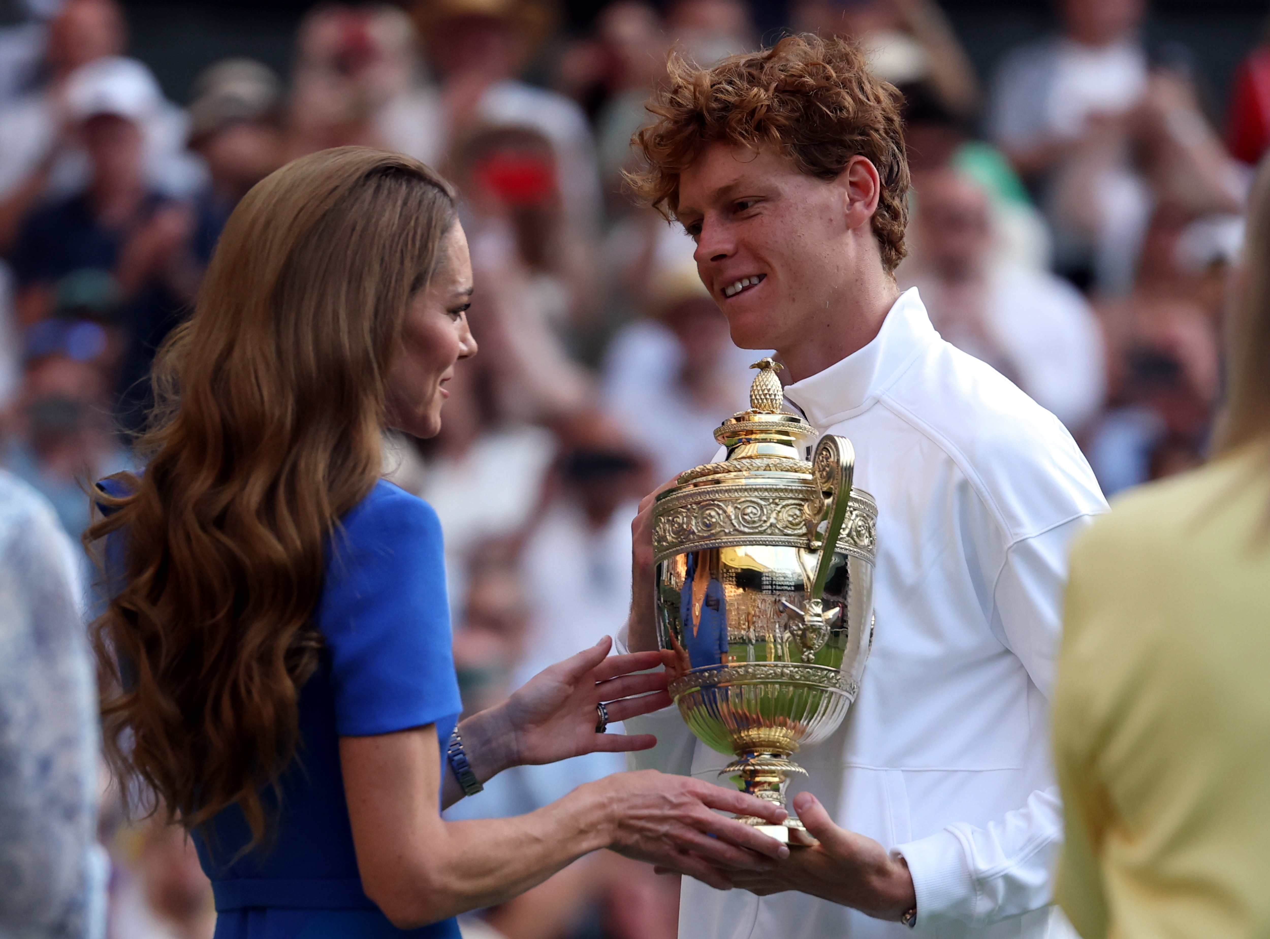 开云官网-温网轻取拉沃尔杯，辛纳惊艳四座