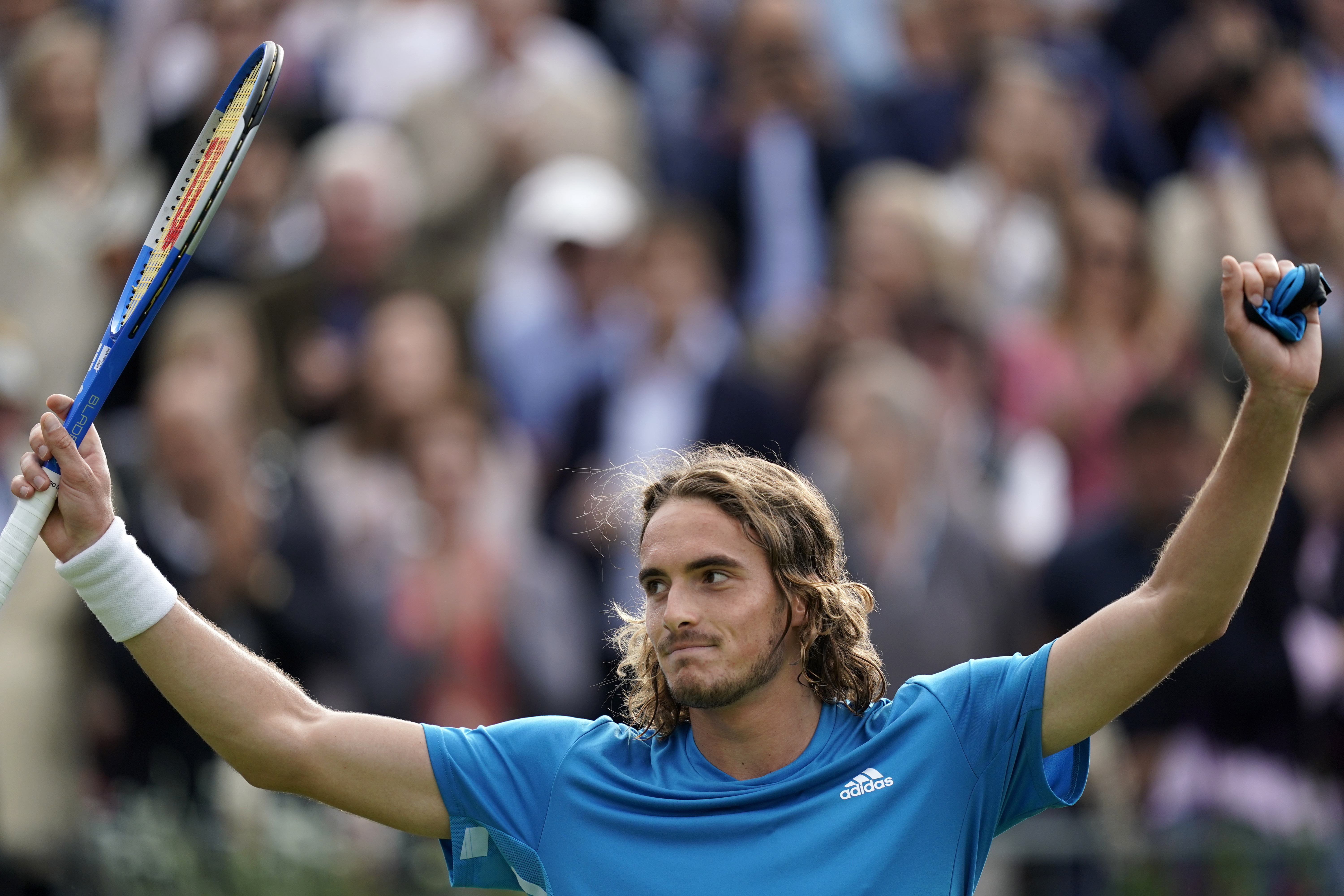 开云体育-澳大利亚网球队险胜欧洲网球队，西西帕斯制霸全场