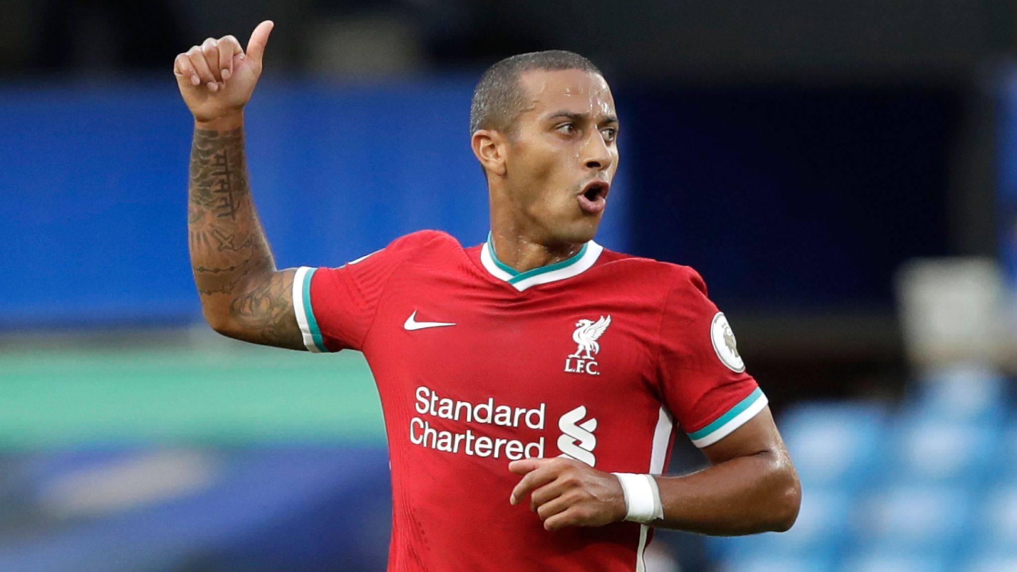 拜仁绝杀乌拉圭，布鲁诺三分雨点燃全场