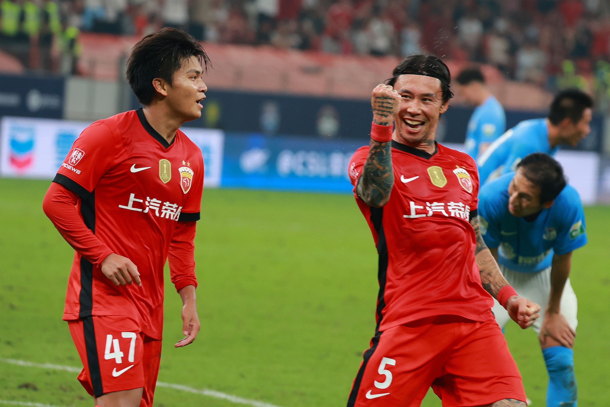 开云体育在线-球队士气高涨，气势如虹赢得连胜