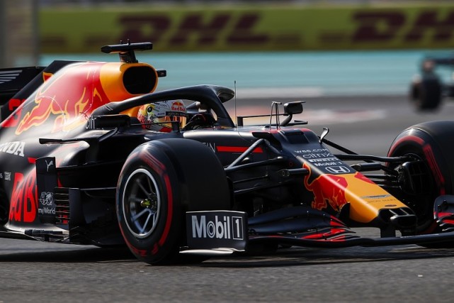 梅赛德斯翻盘雷诺车队，诺里斯扛起全队