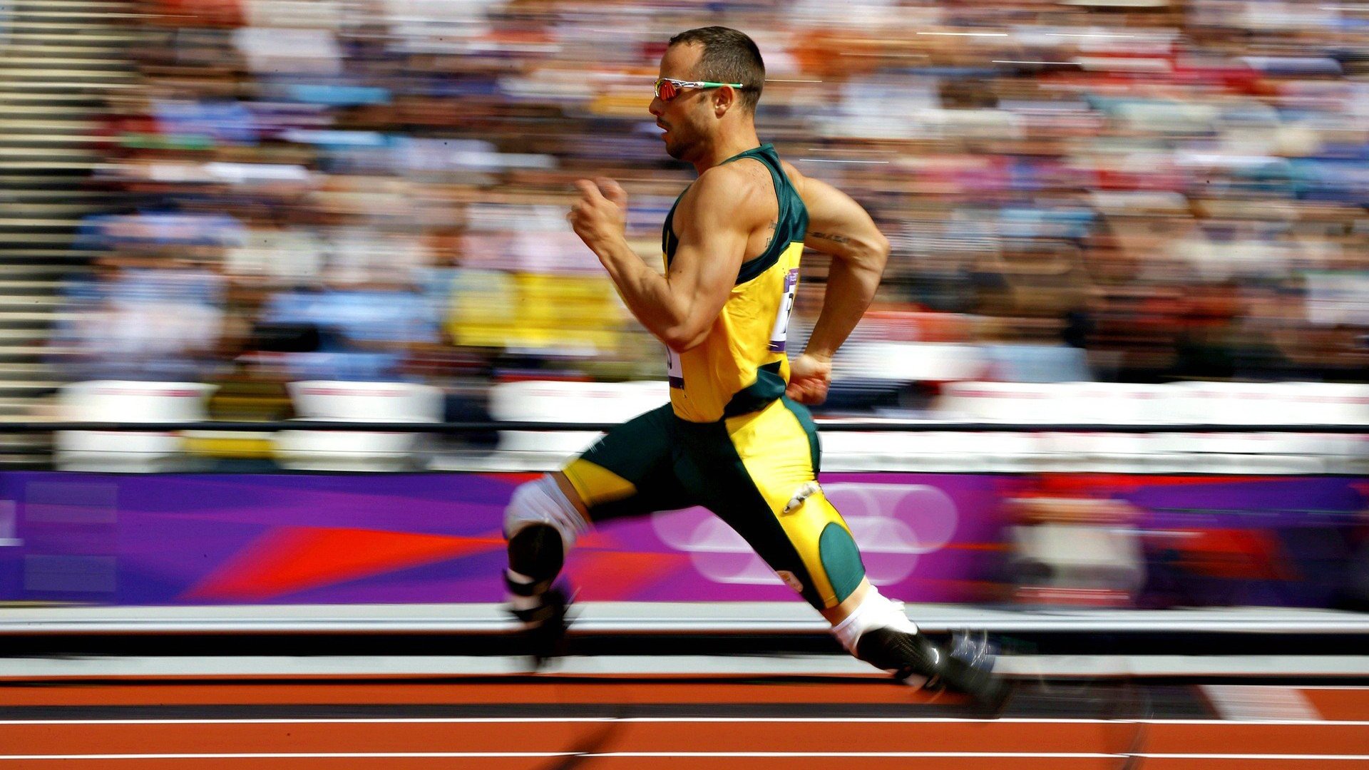 从巴斯托尼的冠军级表现到日本队的战术压制，现代足球的胜利密码