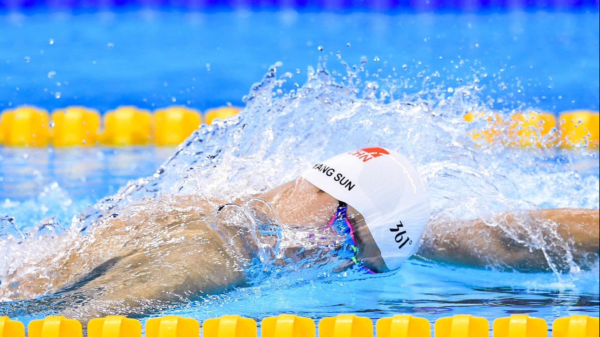 西班牙强行终结里昂，东决关键战的战术焦点与历史回响